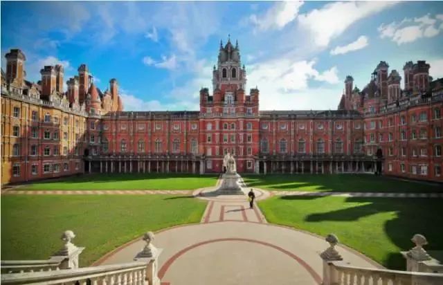 英国留学法律专业详解及Top10申请要求汇总，助你轻松留学英国