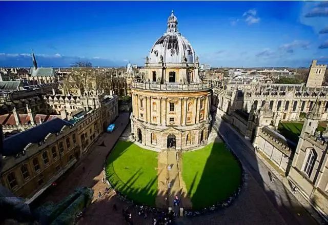 英国留学法律专业详解及Top10申请要求汇总，助你轻松留学英国